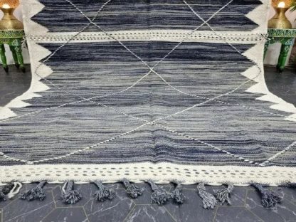 Handmade gradient geometric tassel carpet - Image 7
