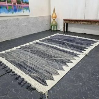 Handmade gradient geometric tassel carpet