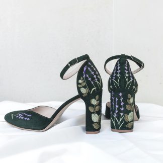 Retro forest-style lavender embroidered chunky high heels