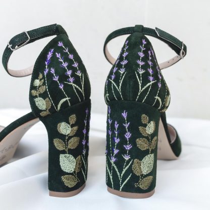 Retro forest-style lavender embroidered chunky high heels - Image 4