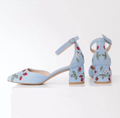 Summer Strawberry Field Embroidered Block Heel Sandals - Image 6