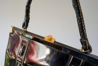 Vintage shiny patent leather handbag - Image 5