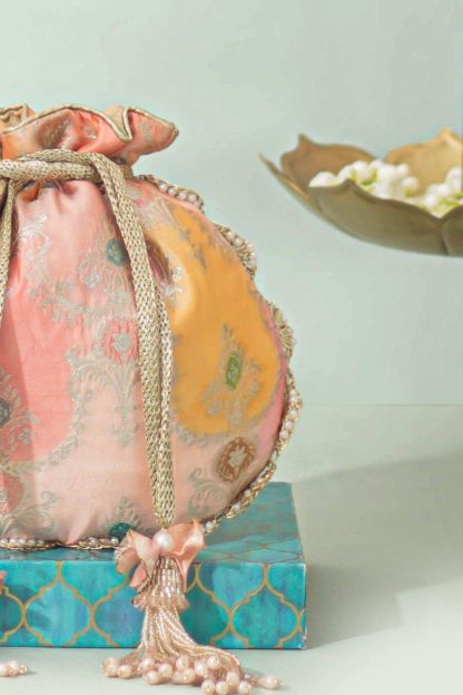 Pink and orange contrast embroidered drawstring bag - Image 4
