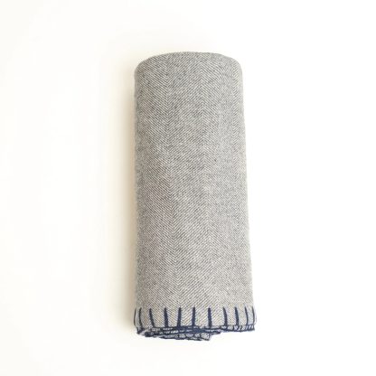 Light grey contrast navy blue stitching throw blanket - Image 5