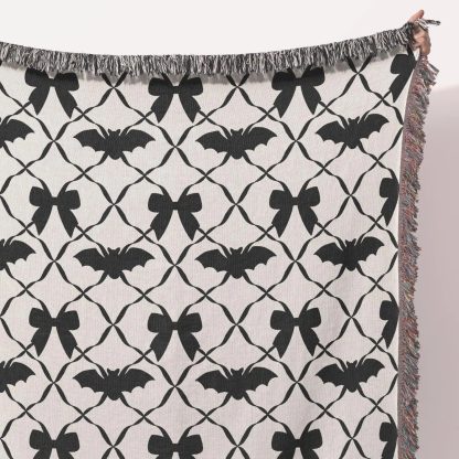 Gothic dark style bat bow jacquard blanket - Image 3
