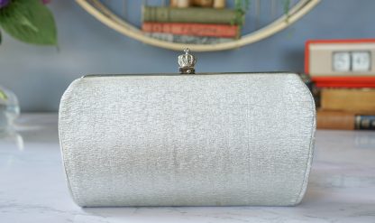 Elegant Crown Lock Velvet Clutch - Image 4