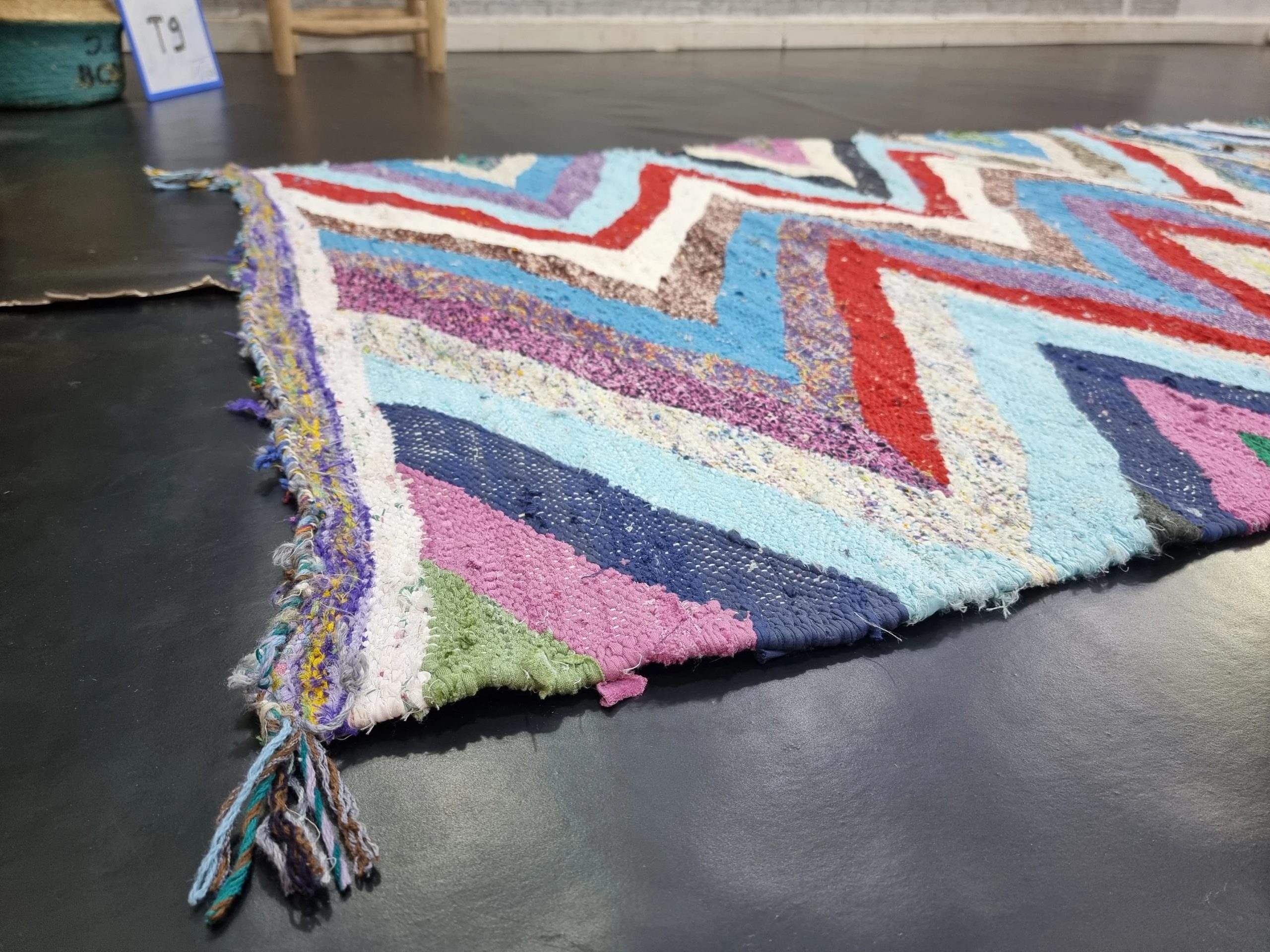 Handmade Artistic Colorful Zigzag Tassel Rug - Image 4