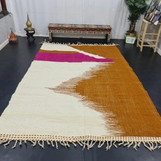 Sunset contrasting geometric tassel rug