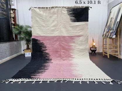 Ink and soft pink tassel carpet - Image 10