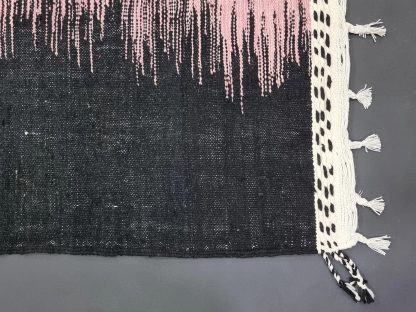 Ink and soft pink tassel carpet - Image 4