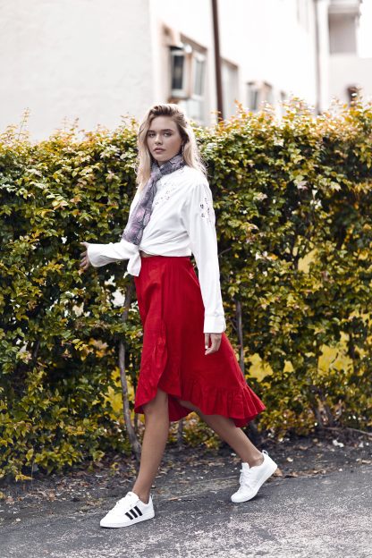 Red ruffled skirt - Image 9