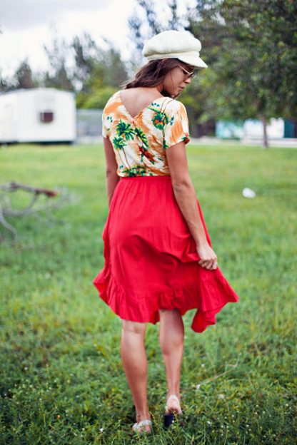 Red ruffled skirt - Image 3