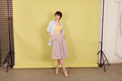 Light pink high-waisted midi skirt with wide pockets - Image 6