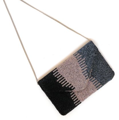 Minimalist contrast color hand-beaded envelope bag - Image 2