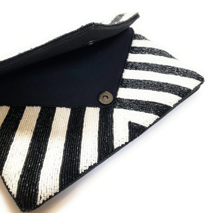 Minimalist geometric contrast beaded envelope bag - Image 4