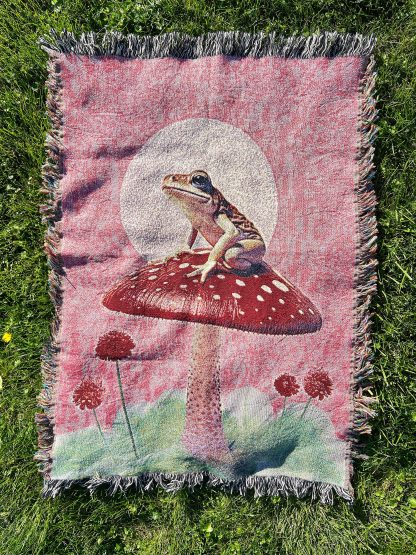 Natural style frog mushroom jacquard blanket - Image 5