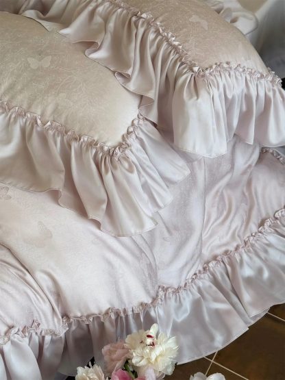 Light luxury lavender satin ruffled four-piece set - Image 5