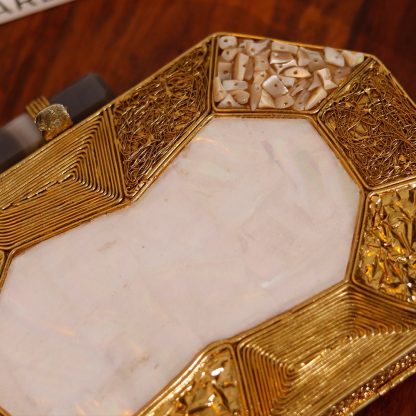 Vintage mother-of-pearl octagonal evening bag - Image 4
