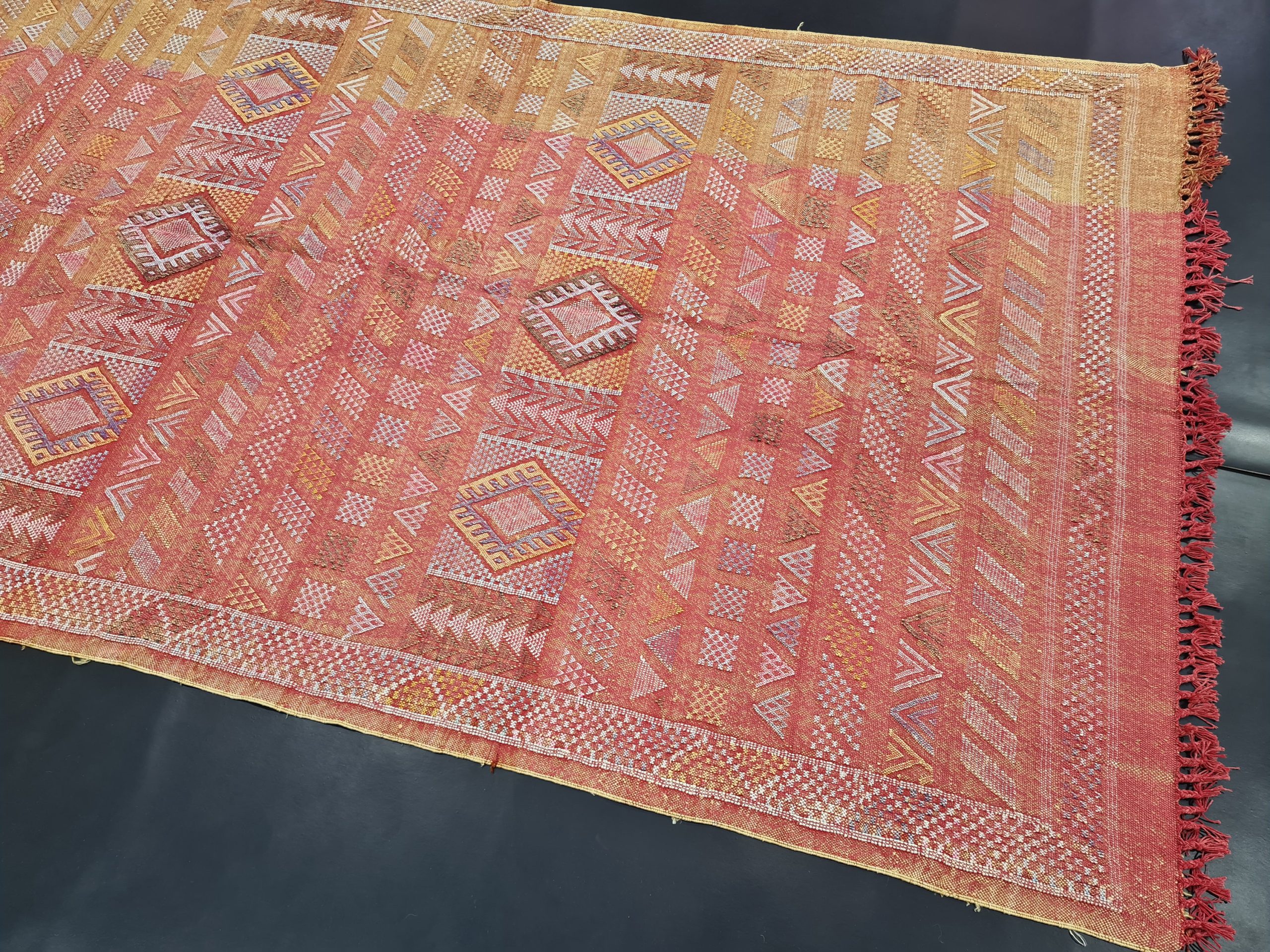 Pink and orange gradient geometric handmade carpet - Image 5