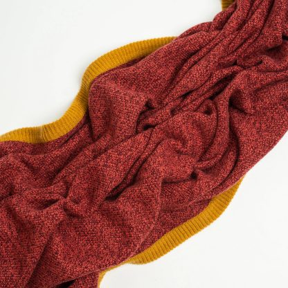 Red, brown and turmeric knitted blanket - Image 2