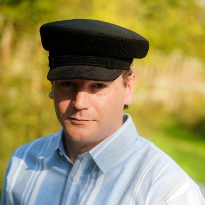 Black corduroy vintage beret - Image 3