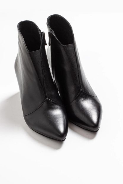 Classic black pointed toe stiletto boots - Image 4