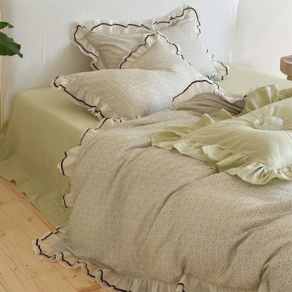 Pastoral floral ruffled four-piece bedding set - Image 6
