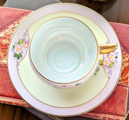 Lilac flower cluster gilt cup and saucer set - Image 2