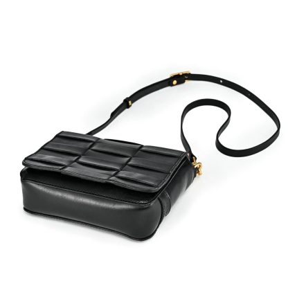 Vintage hand-woven top-grain cowhide crossbody bag - Image 3
