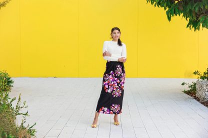 Black high-waisted maxi skirt with colorful floral print - Image 10