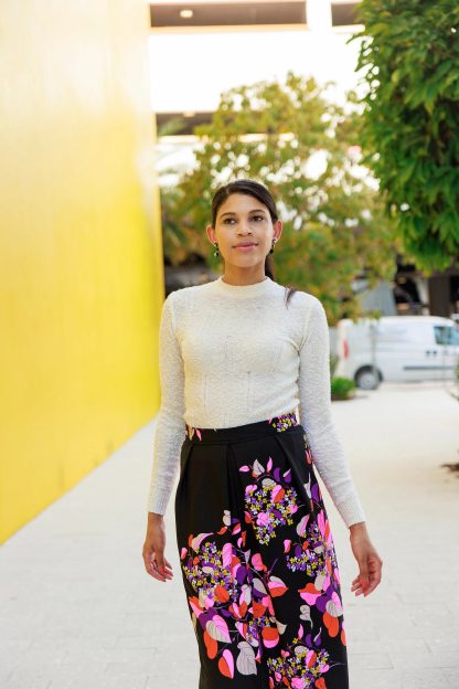 Black high-waisted maxi skirt with colorful floral print - Image 9