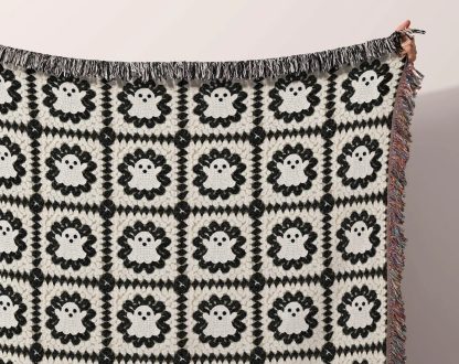 Retro Halloween Cute Ghost Jacquard Blanket