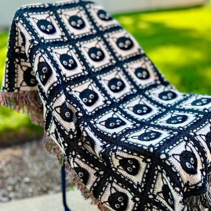 Retro cute black cat jacquard blanket