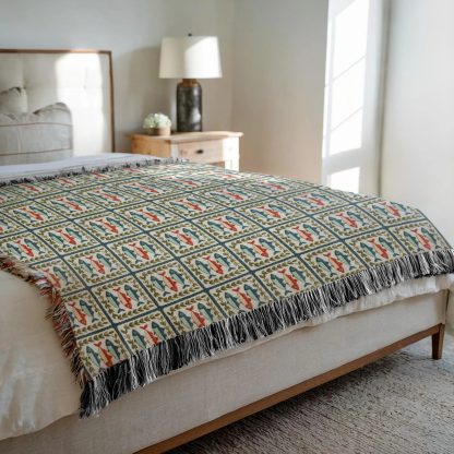 Retro fishing style colorful fish jacquard blanket