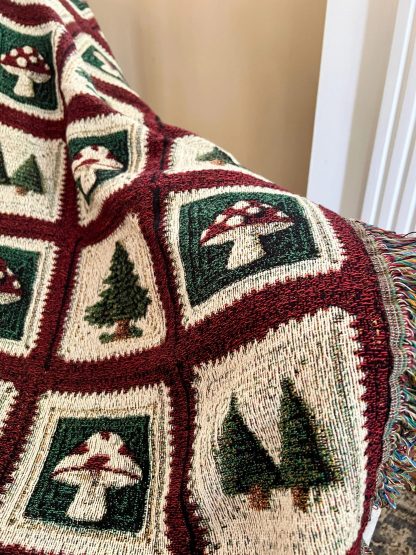 Retro forest mushroom pine jacquard blanket - Image 5