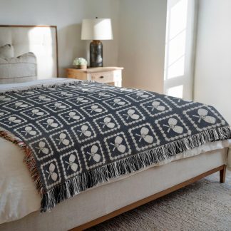 Retro sports style tennis racket jacquard blanket
