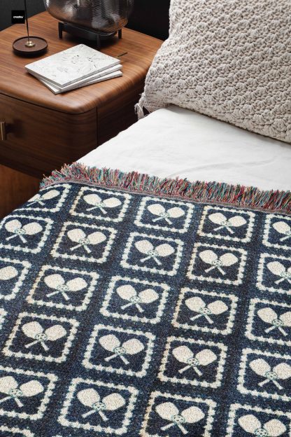 Retro sports style tennis racket jacquard blanket - Image 4