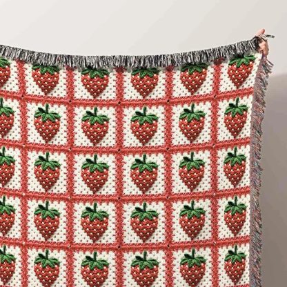 Retro sweet strawberry jacquard blanket - Image 3