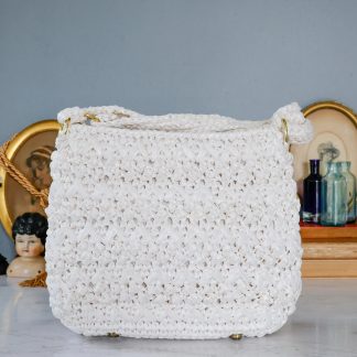 Vintage white hand-woven shoulder bag