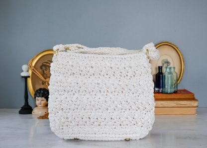 Vintage white hand-woven shoulder bag