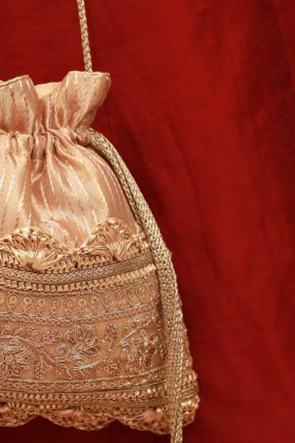 Retro palace style lace satin drawstring bag - Image 5