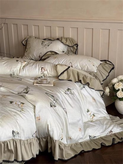 Vintage butterfly floral satin four-piece bedding set - Image 9