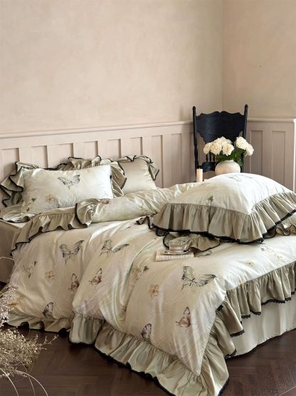 Vintage butterfly floral satin four-piece bedding set - Image 5