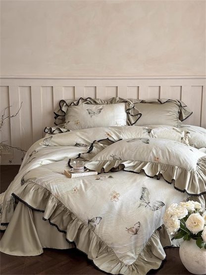 Vintage butterfly floral satin four-piece bedding set