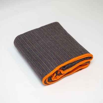 Dark brown contrasting hem blended throw blanket - Image 9