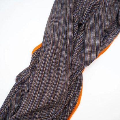 Dark brown contrasting hem blended throw blanket - Image 7