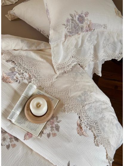 Lace floral cotton and linen four-piece bedding set - Image 9