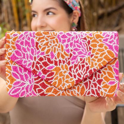 Vintage Flower Banquet Hand-Beaded Clutch - Image 10