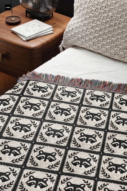 Vintage Mystical Animal Totem Jacquard Blanket - Image 5