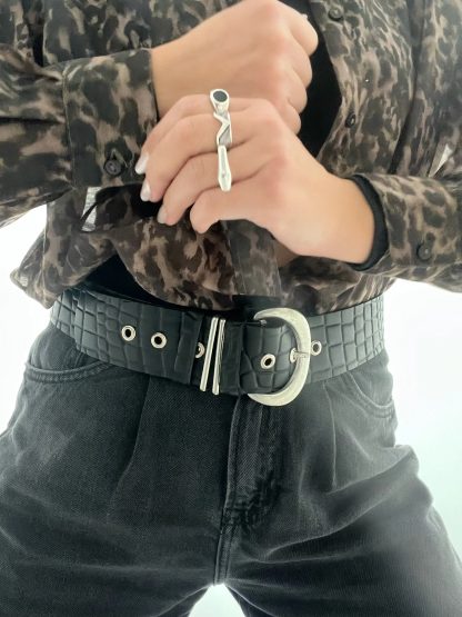 Vintage crocodile pattern wide belt - Image 7